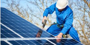 Installation Maintenance Panneaux Solaires Photovoltaïques à Senven-Lehart